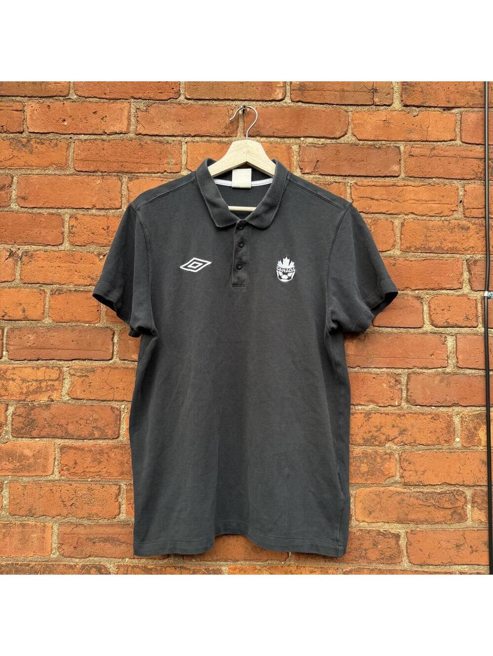 umbro team Canada soccer polo shirt 2004 L